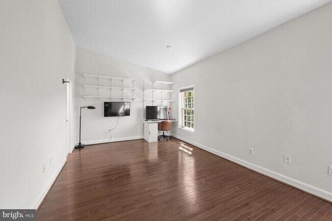Building Photo - 3545 Winfield Lane Northwest