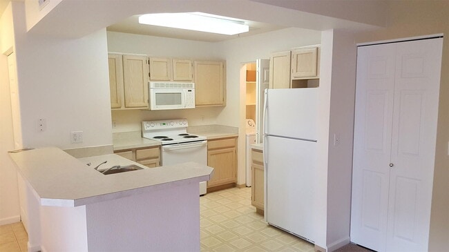 Building Photo - 4545 Wheaton Dr