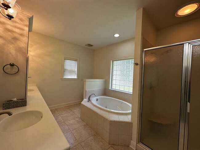 Building Photo - 361 Remington Run Way