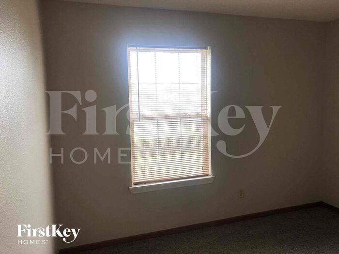 Building Photo - 6602 Hazelhatch Dr