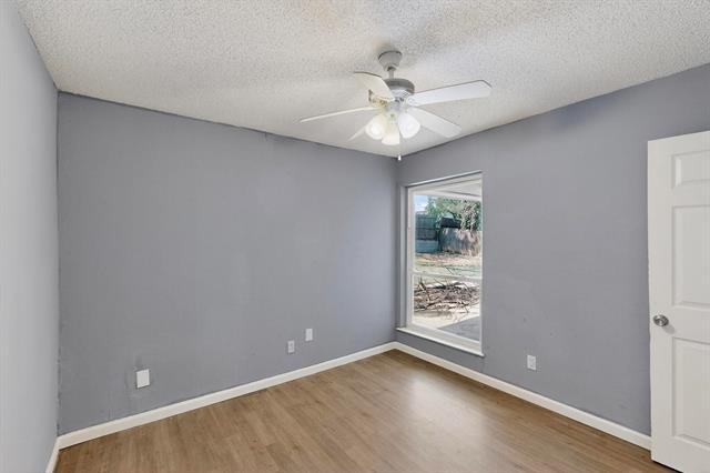 Building Photo - 2211 Sierra Dr