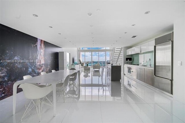 Building Photo - 1040 Biscayne Blvd