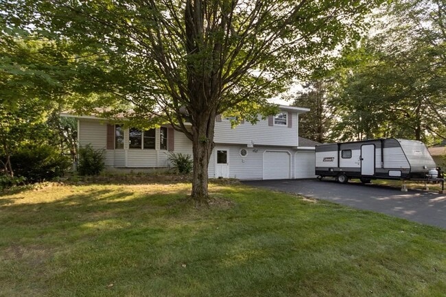 Building Photo - Click the “Apply Now” button or email wapmrentals@gmail.com for a prompt response.