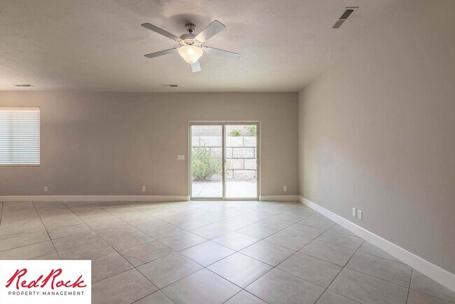 Building Photo - 4 Bedroom Home Near Golf Courses In St. George