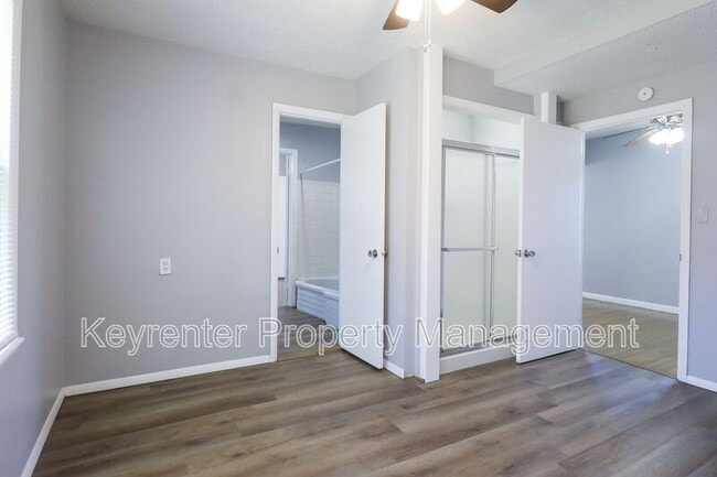 Building Photo - 526 S 39th W Ave