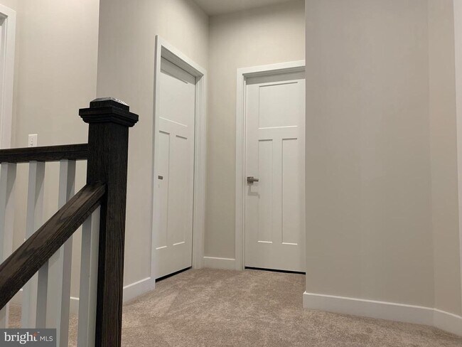 Building Photo - 11263 Dry Spring Dr