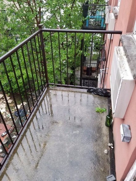 Building Photo - 804 Evergreen Ave