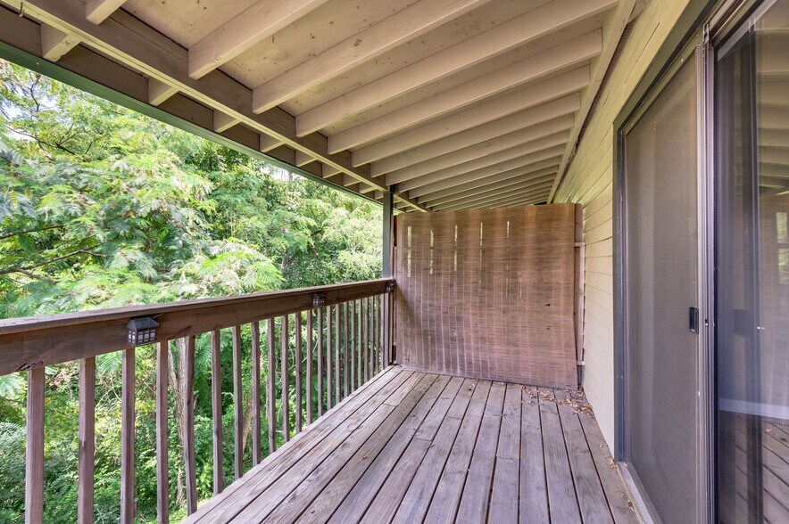 Building Photo - 224 Summit Ridge Dr