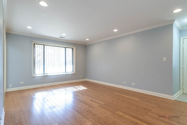 Building Photo - 365 Jefferson Ct