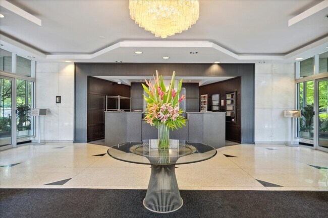 Building Photo - 3950 N Lake Shore Dr