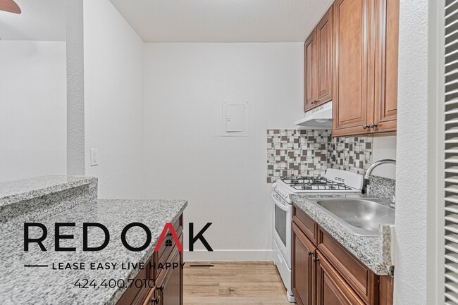 Building Photo - 15620 Leffingwell Rd