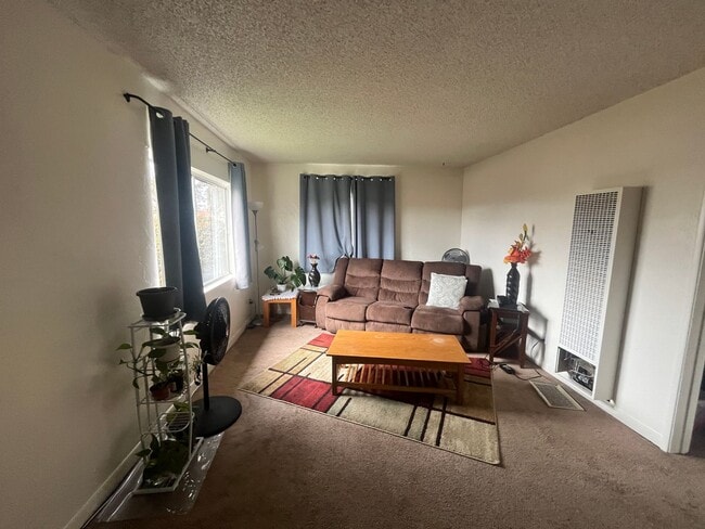 Building Photo - 3 Bedroom, 2 Bathroom Home in Normal Heights