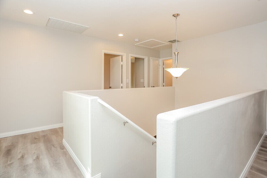 Building Photo - 6425 N Butterfly Sky St