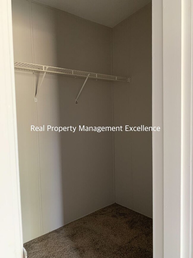 Building Photo - Quaint Renovated Home, Near Education Faci...