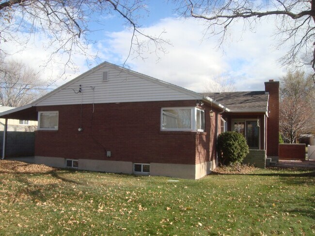 Building Photo - 3938 S 2250 E
