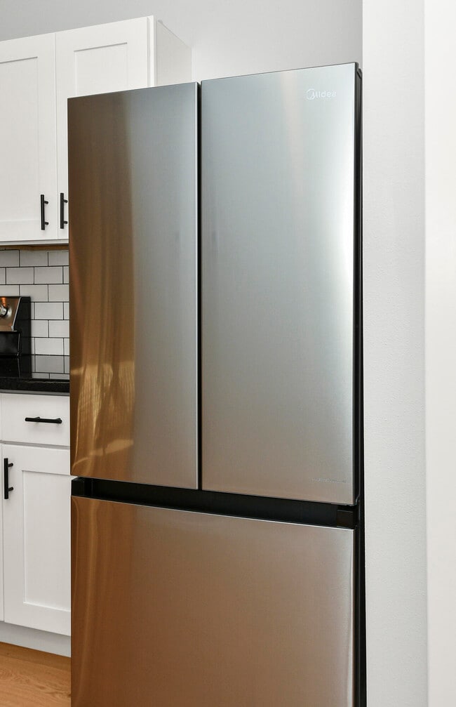 Building Photo - 505 W Grand St