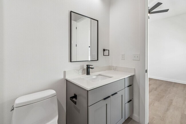 Building Photo - New Construction Townhome For Lease downtown Tampa, Ybor City, Gas Worx