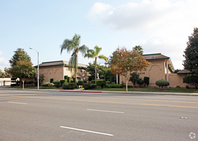 Primary Photo - Colima Apartments