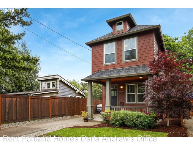 Building Photo - 3 br, 2.5 bath House - 6618 SE 66th Ave