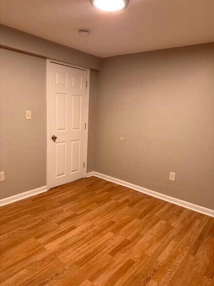 Building Photo - 21 Blakeville St