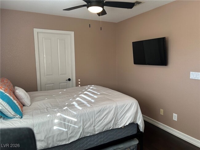 Building Photo - 8696 Ivy Glen Cir