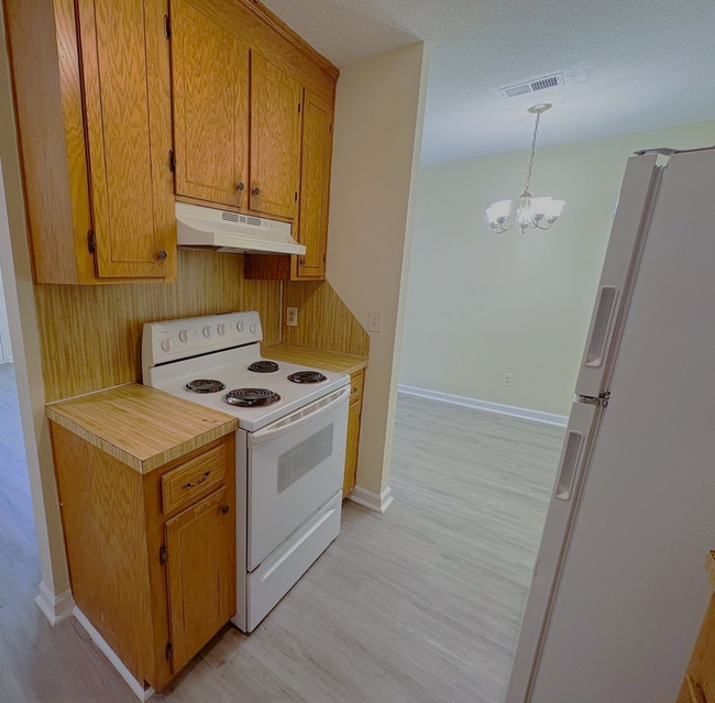 Primary Photo - Condo on Chandler Drive near Cherry Park