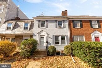 Building Photo - 1710 37th St NW