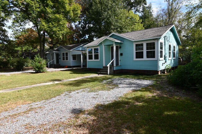 Building Photo - Charming Updated 2-Bedroom Home in Baton Rouge – Move-In Ready!