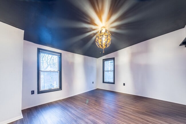 Building Photo - Available August 2026 - 2 Bedroom Home w/ LOADS of Character & Central AC Throughout!