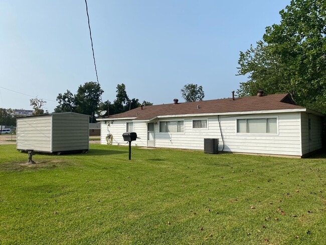 Building Photo - Updated 3 bedroom Bossier City, LA home for lease