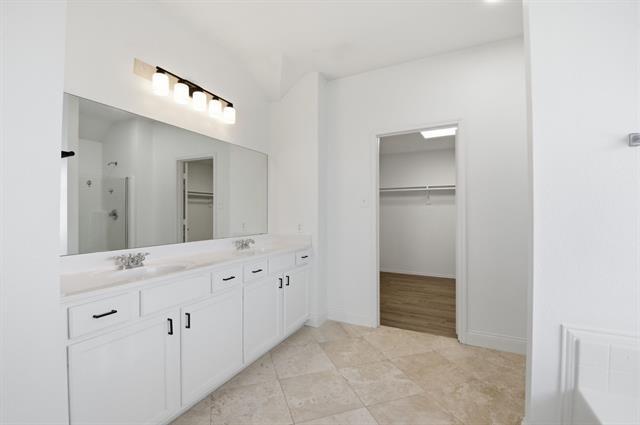 Building Photo - 6920 Willow Crest Dr