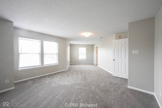 Building Photo - 7623 Hollow Reed Ct