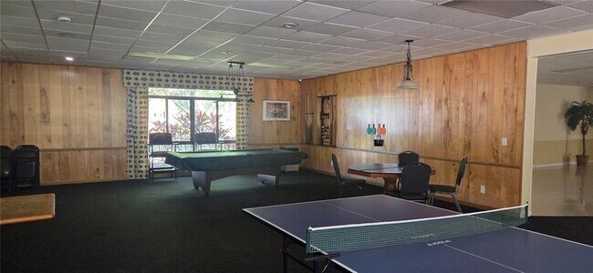 Building Photo - 2101 Fox Chase Blvd