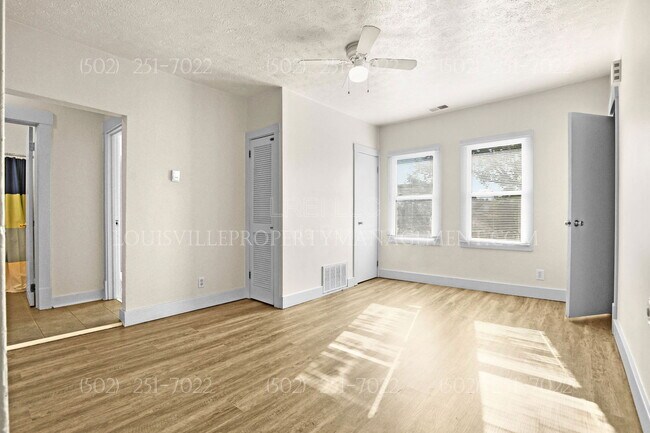 Building Photo - 1273 S Clay St