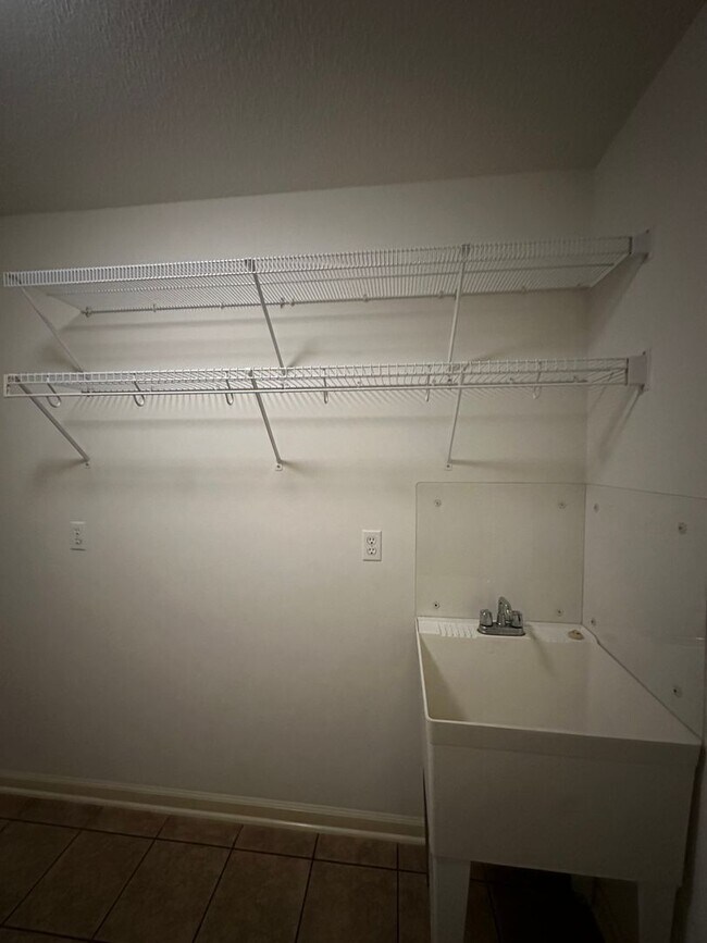 Building Photo - Enterprise Country Club!  Short Term Renta...