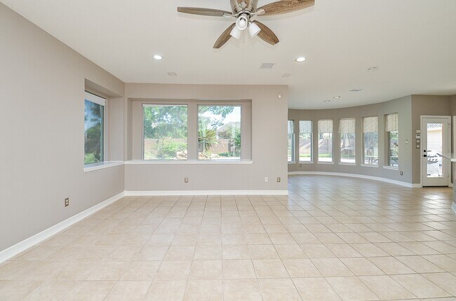 Building Photo - 1407 Kennoway Park Dr