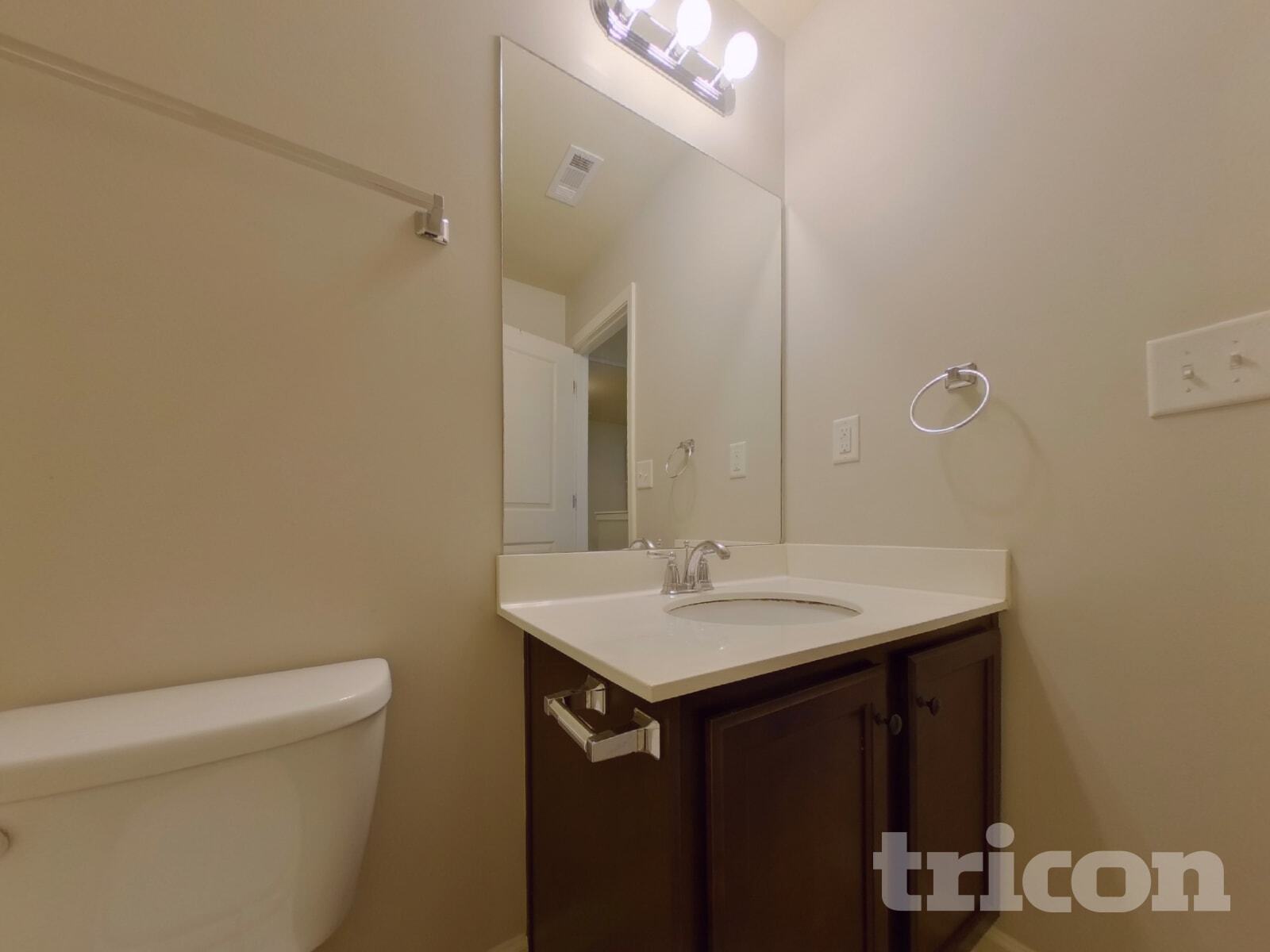 Building Photo - 2500 Wingfield Dr SW