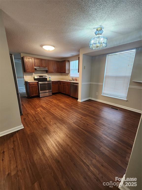 Building Photo - 10913 Magenta Ln