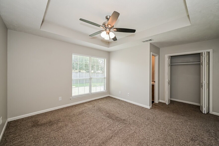 Building Photo - 603 Freedom Ct