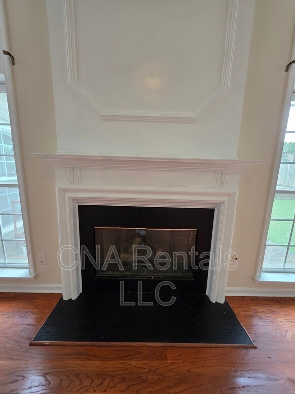 Building Photo - 1713 Paramore Pl NE
