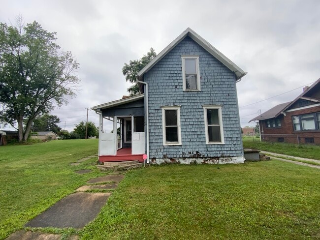 Primary Photo - 924 N Franklin St