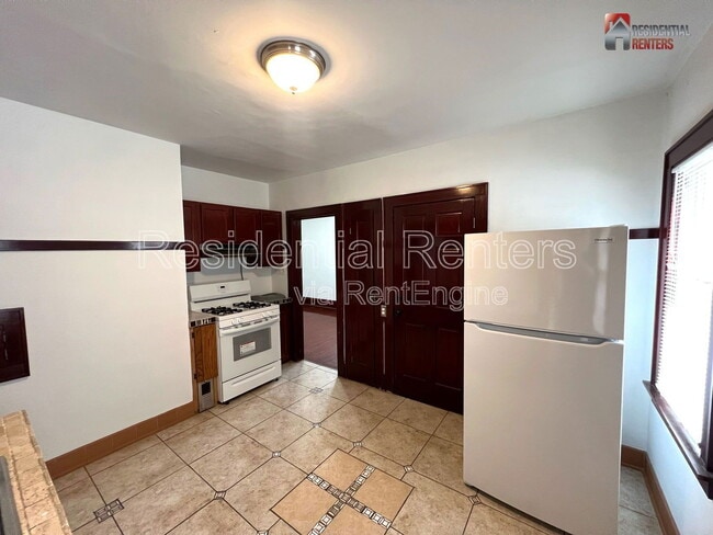 Building Photo - 2730 N 47th St