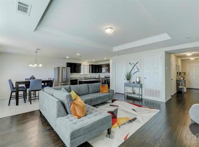 Building Photo - 2207 Heaton St