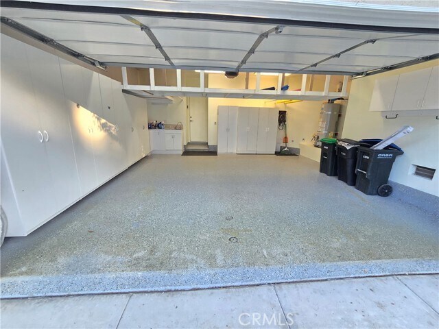 Building Photo - 10 Donatello