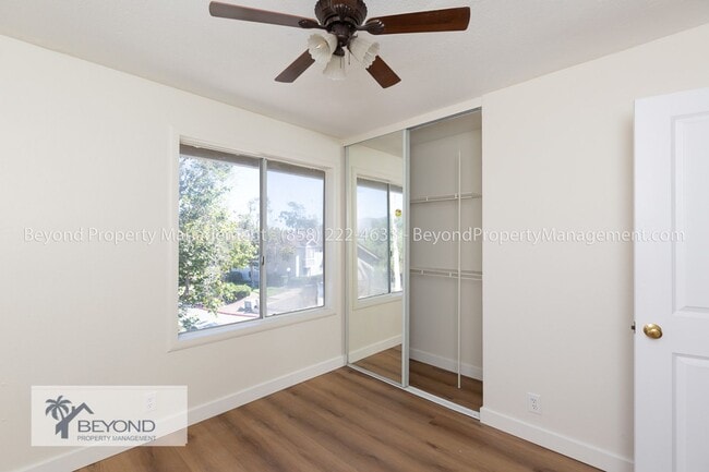 Building Photo - *** HIGHLY DESIRED 3BED/2.5BATH  HILLSBORO...