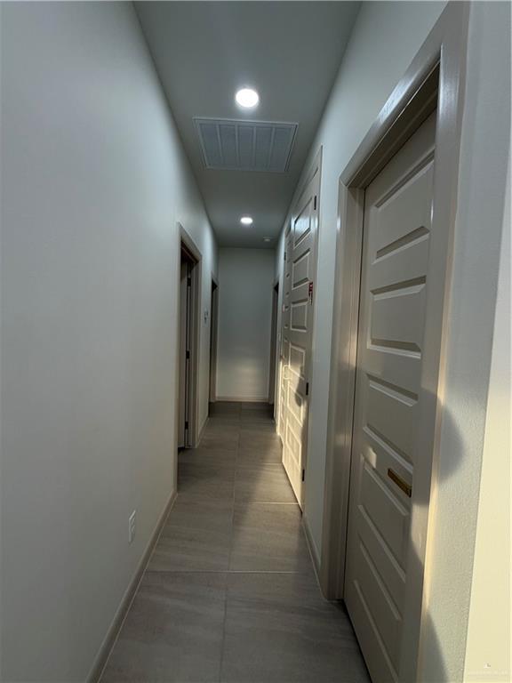 Building Photo - 16 Dragonfly St