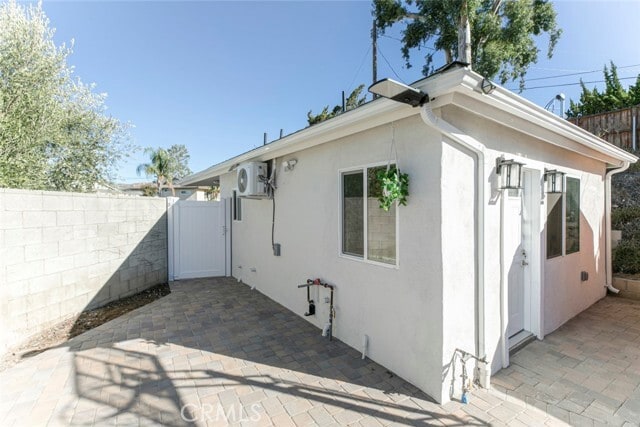 Building Photo - 7209 Dos Rios Dr
