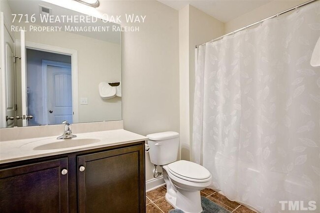 Building Photo - 7716 Weathered Oak Way