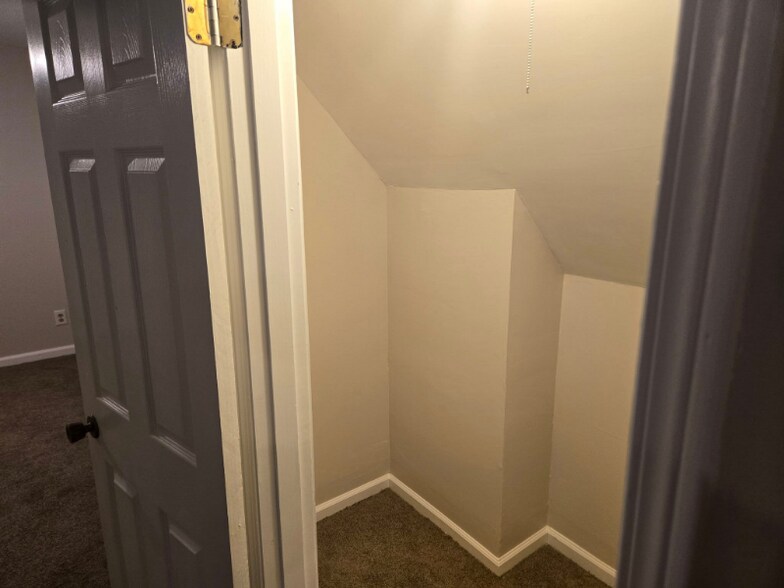 Building Photo - 5 Overlook Trail