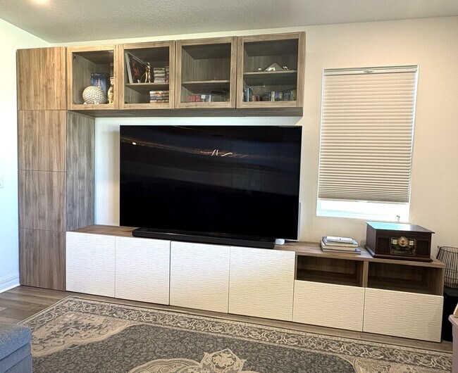 Building Photo - Coming Soon!  Stunning 4-Bedroom Home in G...